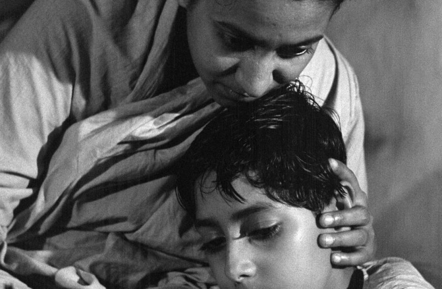 Aparajito (1956)